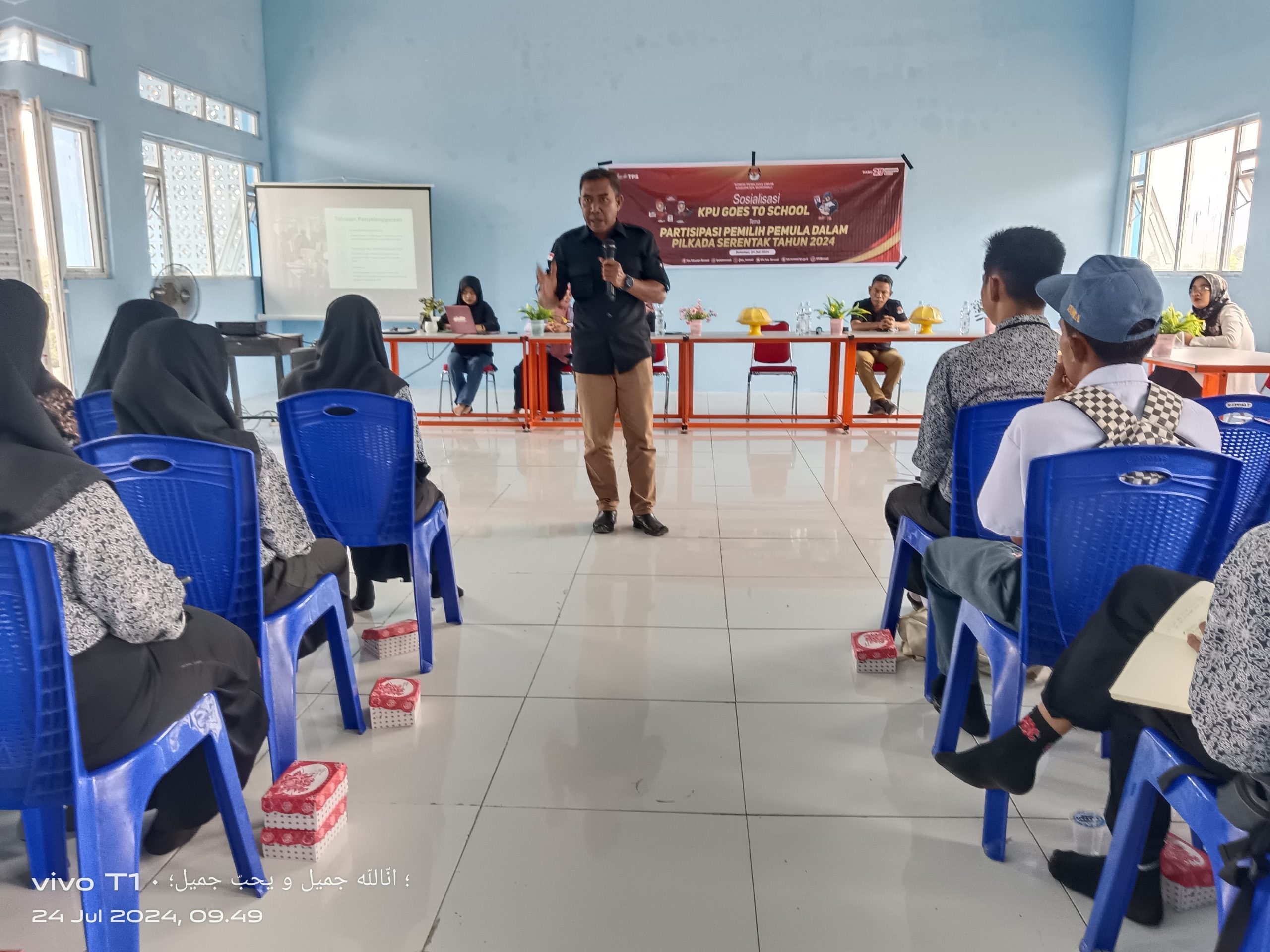 Salah Satu Siswa Aktif Melakukan Pertanyaan Seputar Sosialisasi