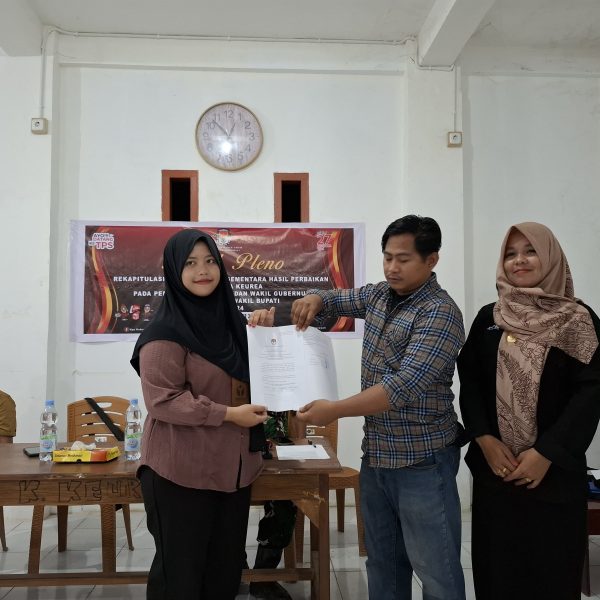 Serah Terima Berita Acara Dari PPS Keurea Ke PKD Des Keurea
