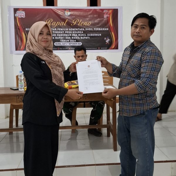 Serah Terima Berita Acara dari PPS Keurea Ke PPK Kec. Bahodopi